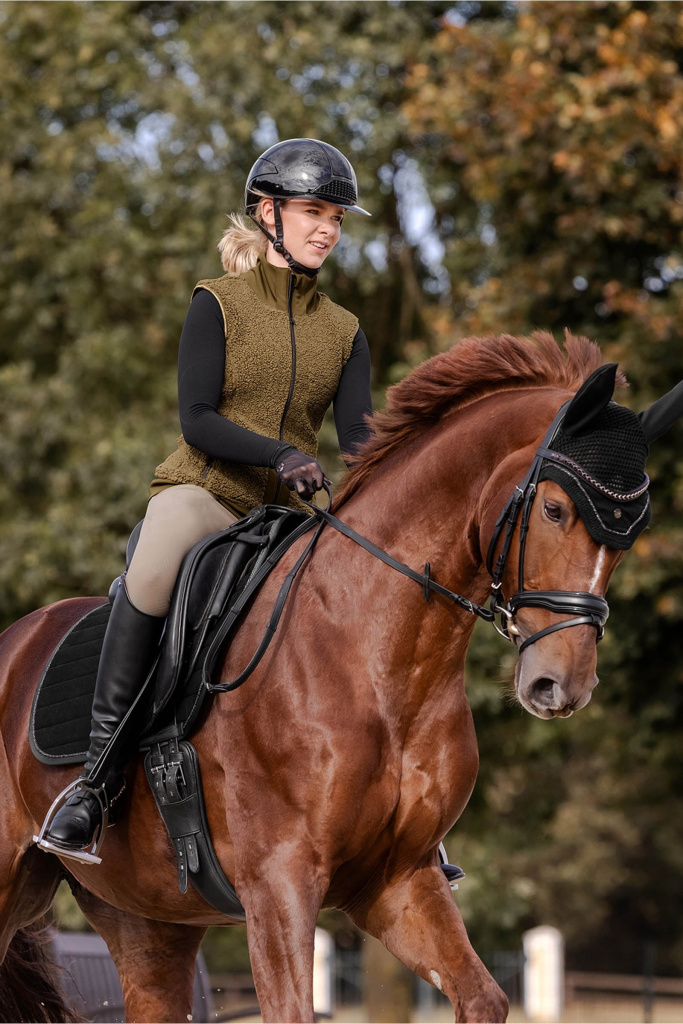 Вальтрап конкурный St. Gallen Black. Waldhausen 4