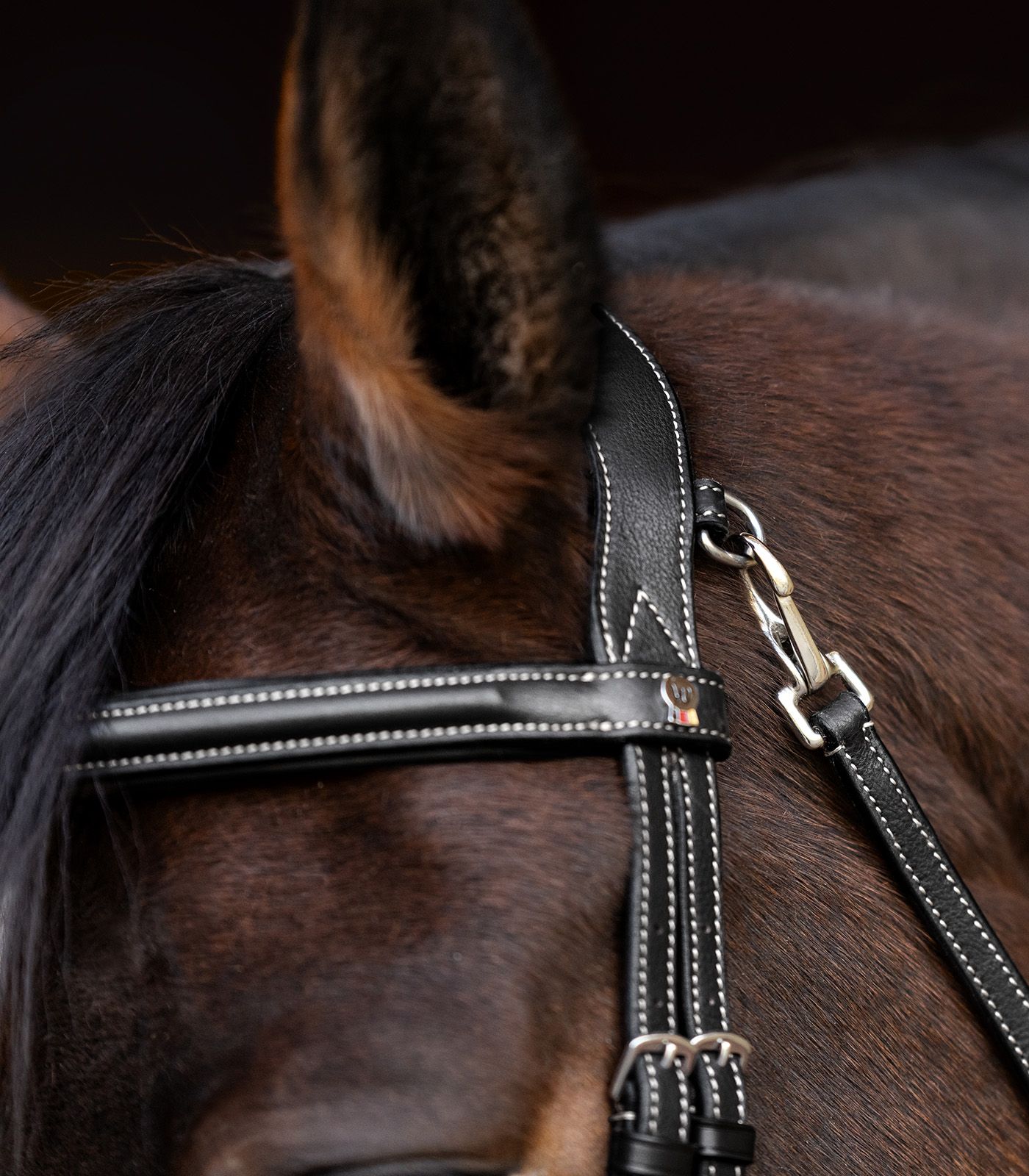 Уздечка трензельная Work X-Line Black. Waldhausen 5