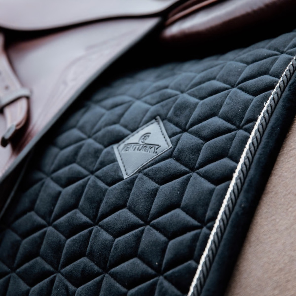Вальтрап конкурный Basic Velvet Black. Kentucky 3